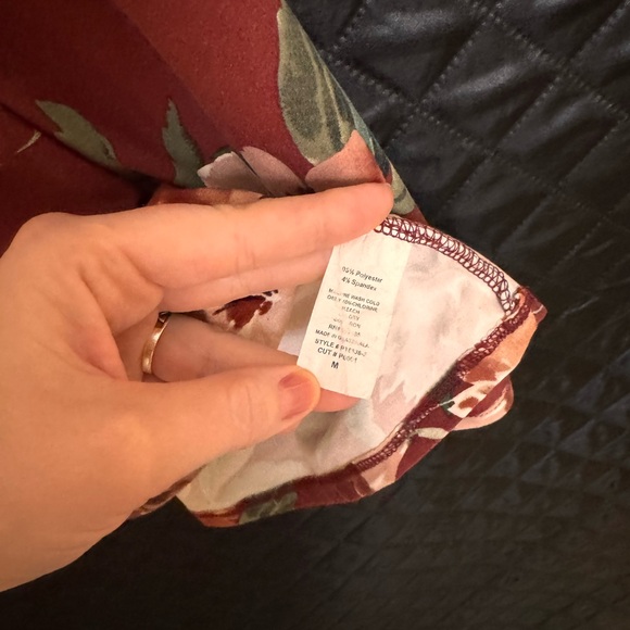 Floral Rocker Top - Picture 4 of 4